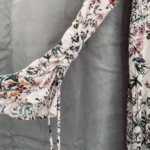 Floral Dress w/ synched flare wrist